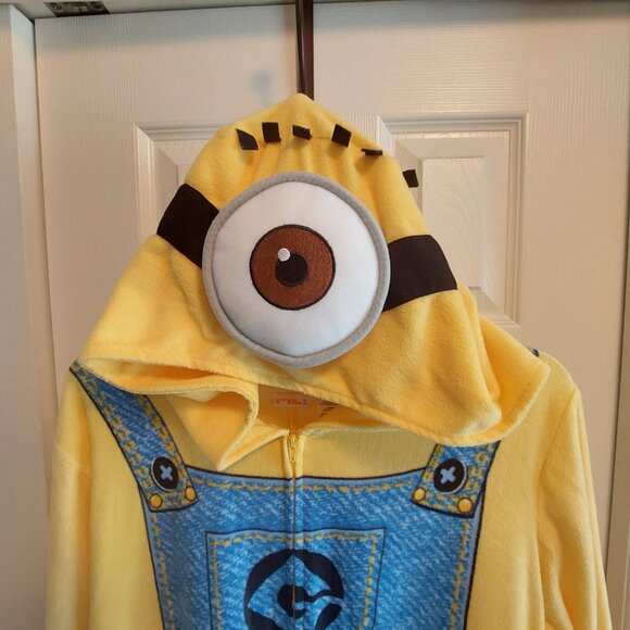 Universal Yellow and Blue Minion Onesie - Picture 3 of 6